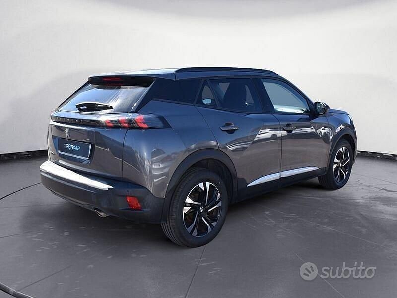 Usata Peugeot 2008 Allure 110 CV (80 kW) 2022 Grigio SUV