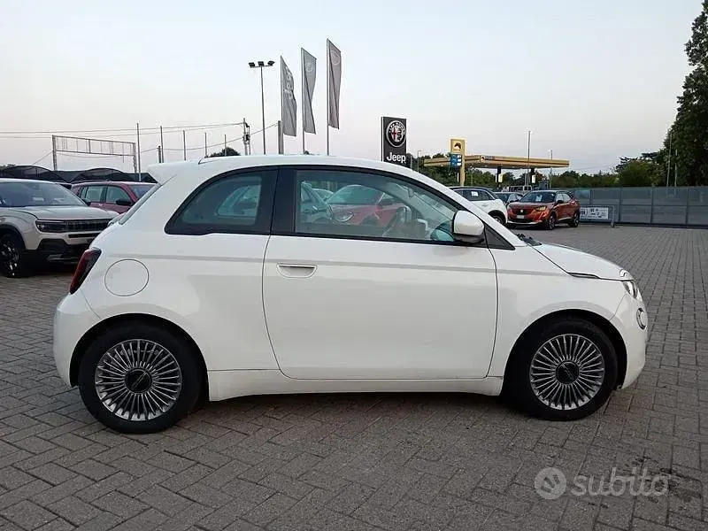 Usata Fiat 500e 86 kW (118 CV) 2023 Bianco Berlina