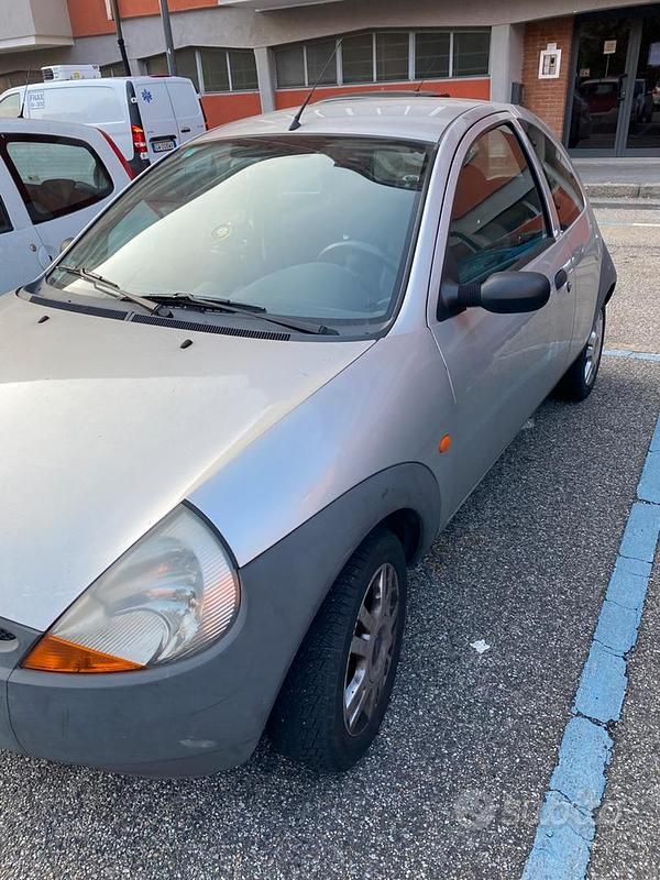Usata Ford Ka 2003 Grigio Utilitaria