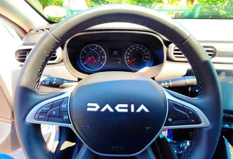 Usata Dacia Duster Essentiel 101 CV (74 kW) 2023 SUV