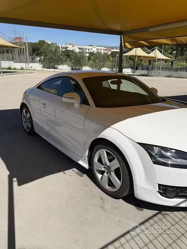 Second-hand Audi TT Advanced Plus 200 CP (147 kW) 2009 Alb Coupe