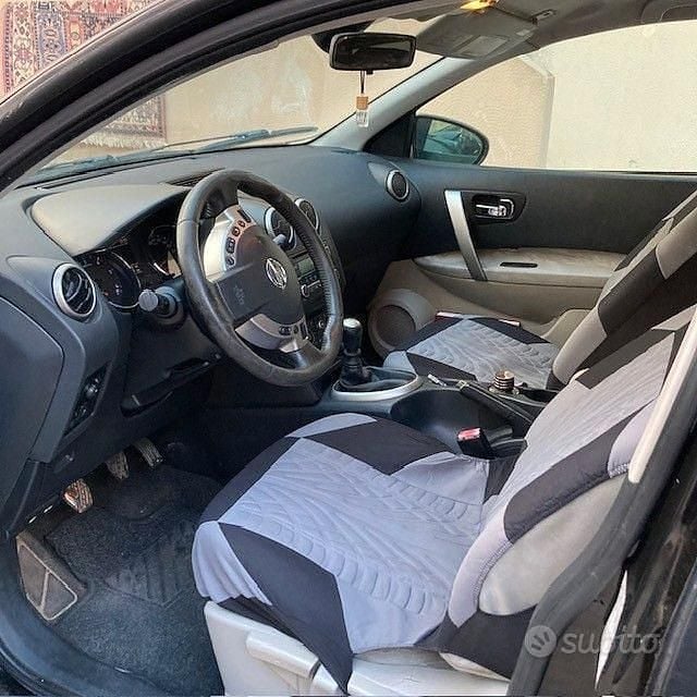 Usata Nissan Qashqai 2010 Grigio SUV