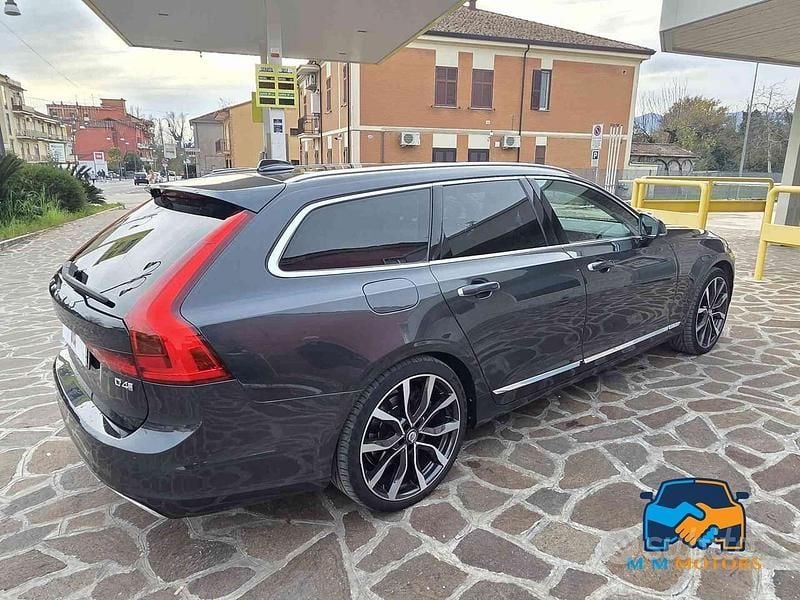 Usata Volvo V90 Momentum 190 CV (139 kW) 2017 Grigio Station wagon