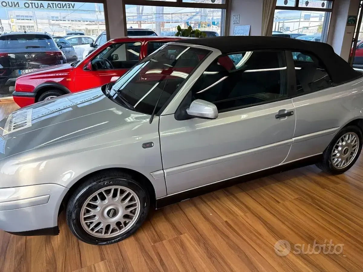 Usata VW Golf Highline 100 CV (73 kW) 2000 Grigio Cabrio