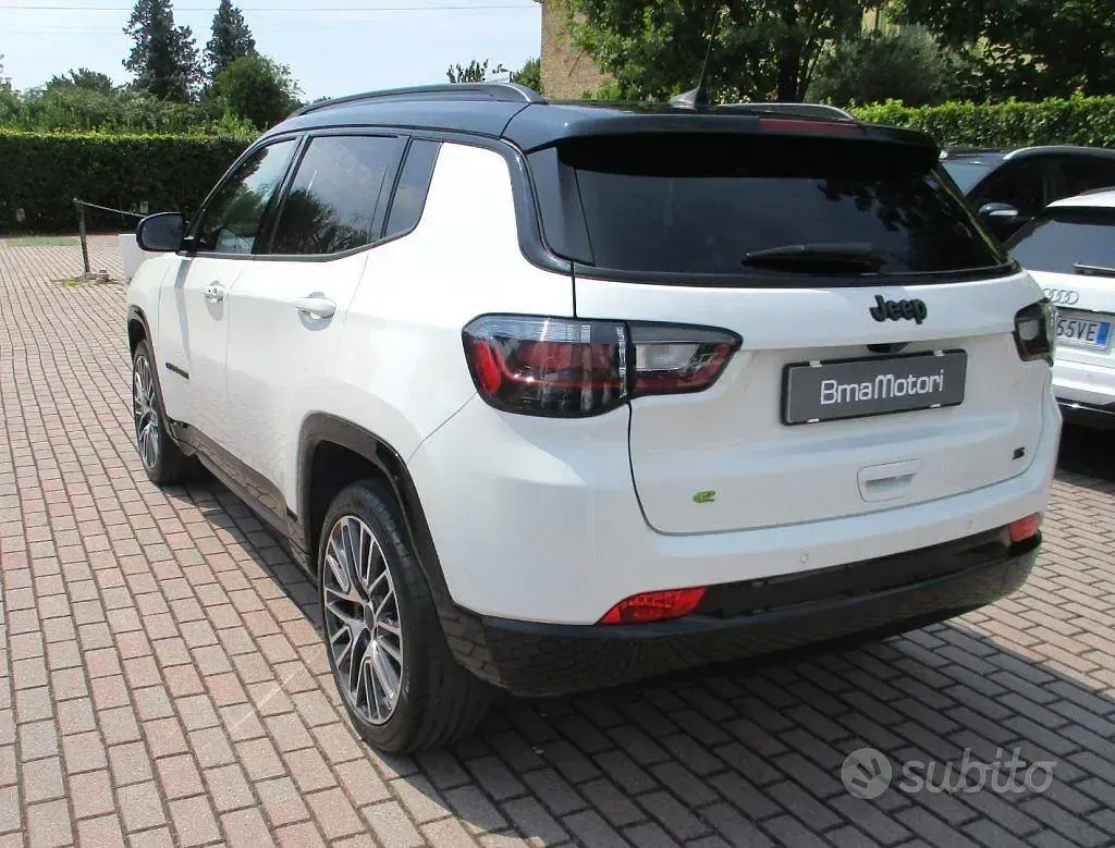 Usata Jeep Compass Summit 131 CV (96 kW) 2025 Bianco SUV