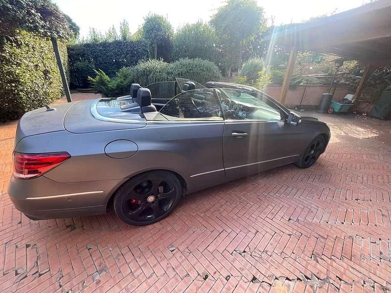 Usata Mercedes E220 170 CV (125 kW) 2015 Argento Cabrio