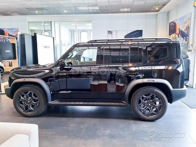Usata ICH-X K3 244 CV (179 kW) 2025 Nero SUV
