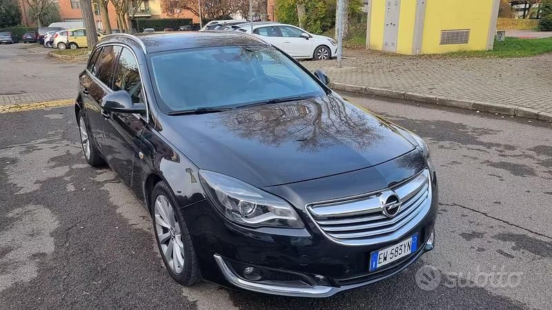 Usata Opel Insignia Business 163 CV (119 kW) 2014 Nero Station wagon