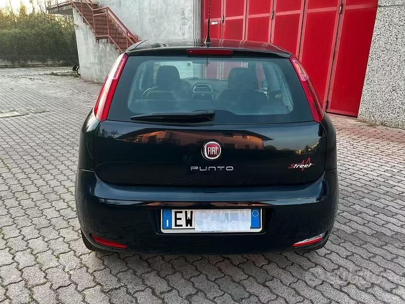 Usata Fiat Punto Evo 78 CV (57 kW) 2014 Blu Utilitaria