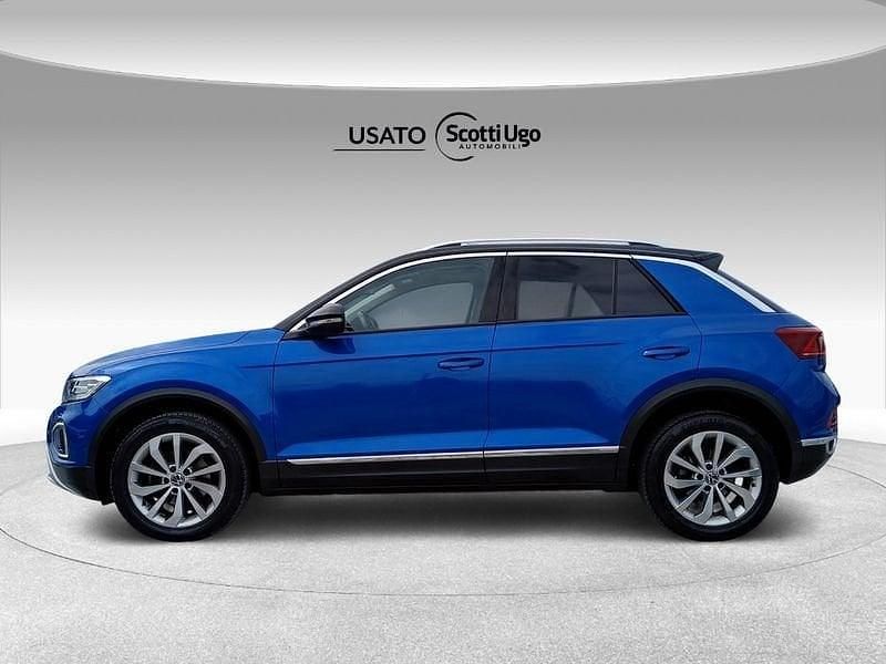 Usata VW T-Roc Style 110 CV (80 kW) 2023 Blu SUV