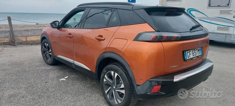 Usata Peugeot 2008 131 CV (96 kW) 2021 SUV