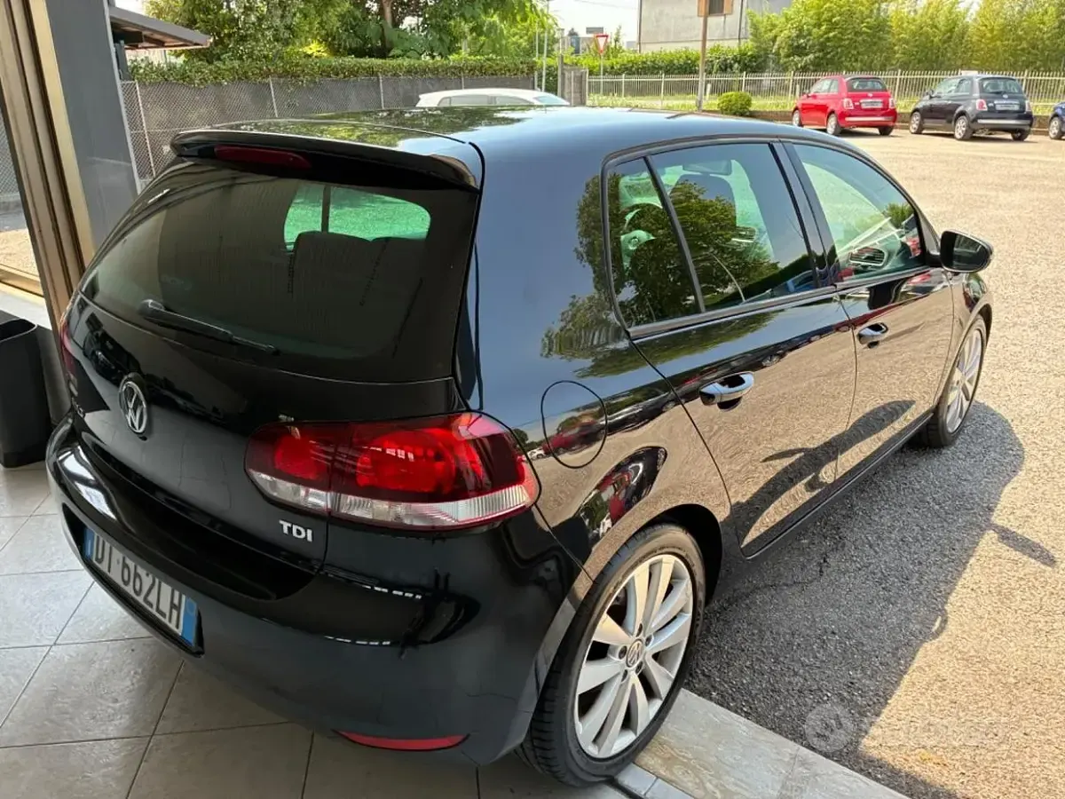 Usata VW Golf VI Highline 110 CV (80 kW) 2009 Nero Utilitaria