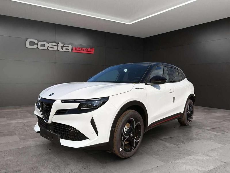 Nuova Alfa Romeo Junior Edizione Speciale 145 CV (106 kW) 2025 Bianco SUV