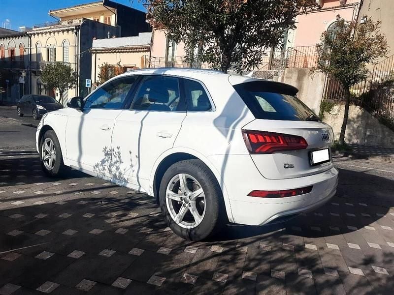 Usata Audi Q5 Sport 163 CV (119 kW) 2018 Nessuno(met.) SUV