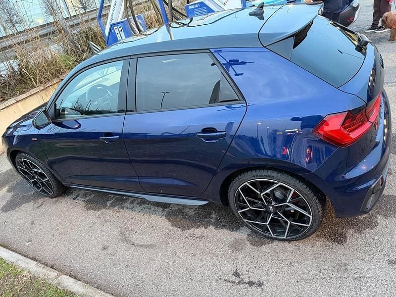 Usata Audi A1 Sportback S-Line 116 CV (85 kW) 2024 Blu/azzurro Utilitaria