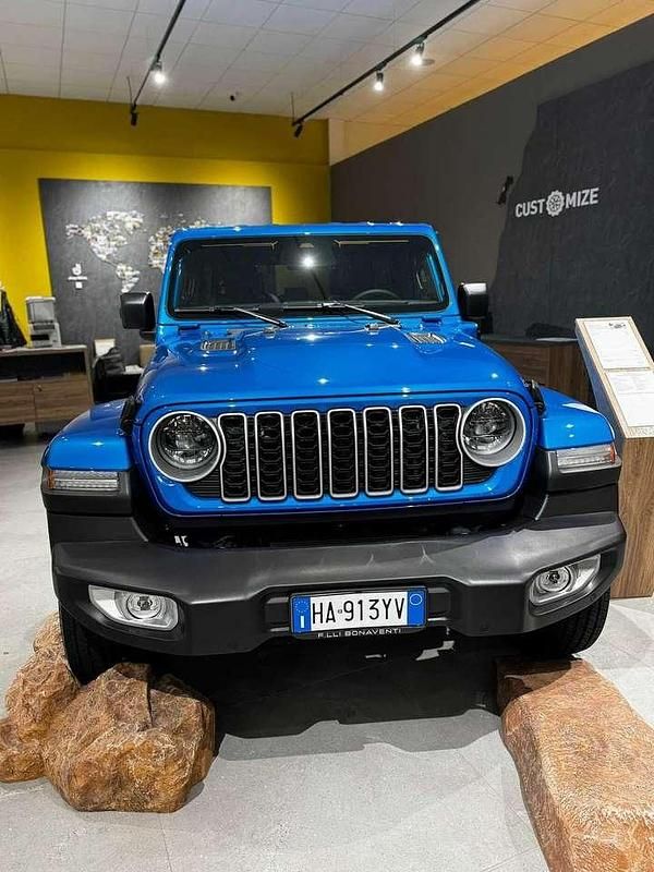 Nuova Jeep Wrangler Sahara 272 CV (200 kW) 2025 Blu/azzurro SUV