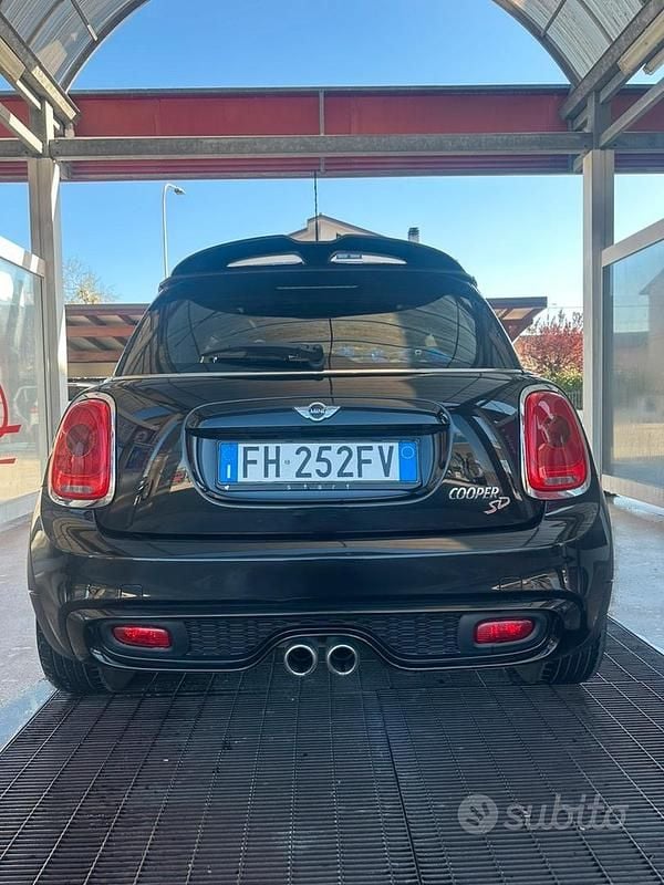 Usata Mini Cooper SD 170 CV (125 kW) 2017 Nero Utilitaria
