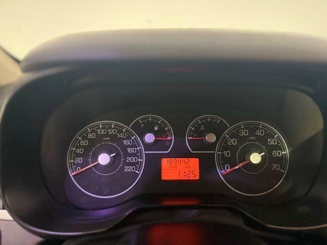 Usata Fiat Grande Punto Dynamic 80 CV (58 kW) 2007 Argento Utilitaria