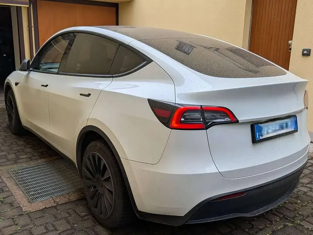 Usata Tesla Model Y Performance 155 kW (211 CV) 2023 Bianco SUV