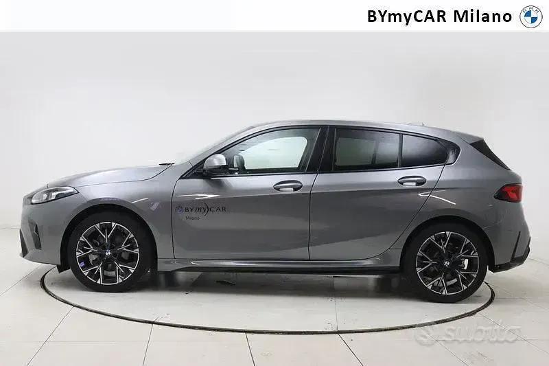 Nuova BMW 118 M Sport 150 CV (110 kW) 2025 Grigio Utilitaria
