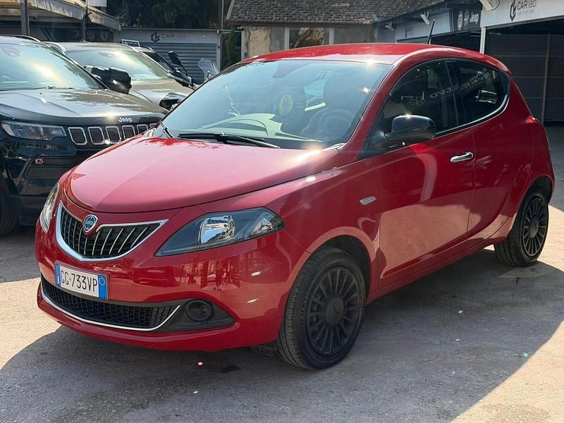 Usata Lancia Ypsilon S 69 CV (50 kW) 2021 Rosso Utilitaria
