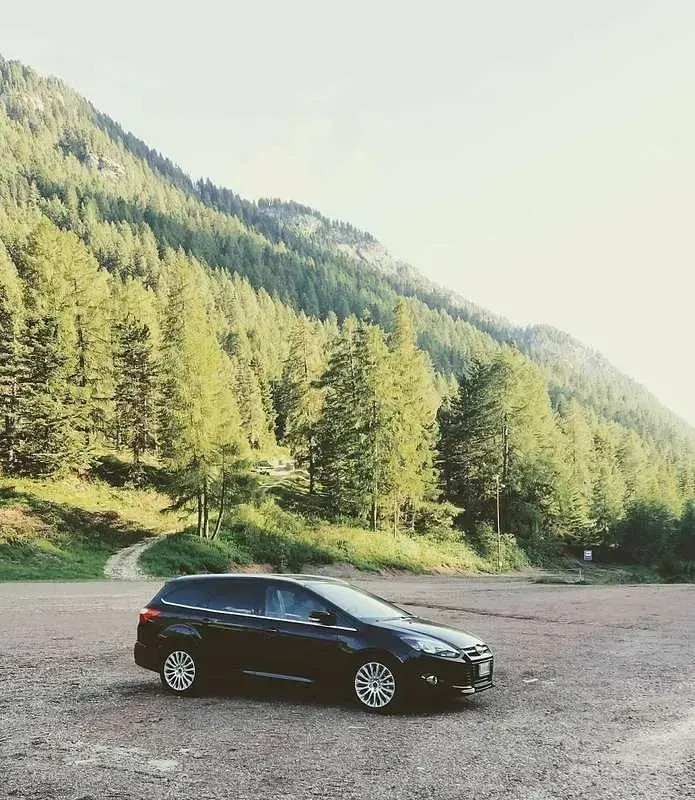 Usata Ford Focus Titanium 116 CV (85 kW) 2011 Nero Station wagon