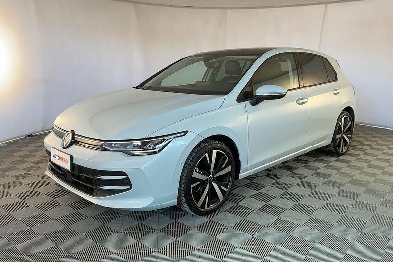 Usata VW Golf VIII Edition 116 CV (85 kW) 2024 Blu Berlina