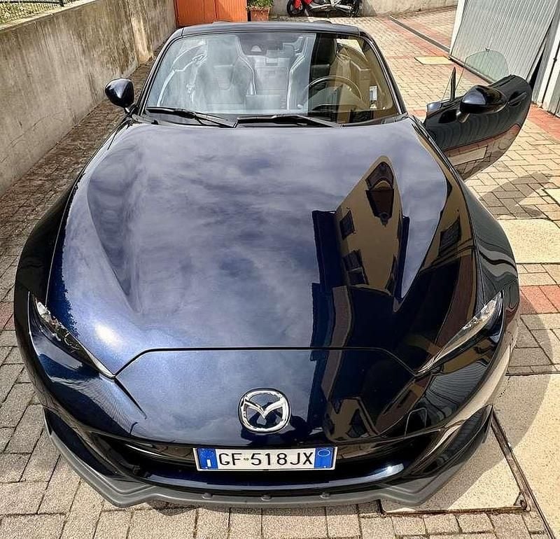 Usata Mazda MX5 Inclusive 184 CV (135 kW) 2021 Blu/azzurro Cabrio