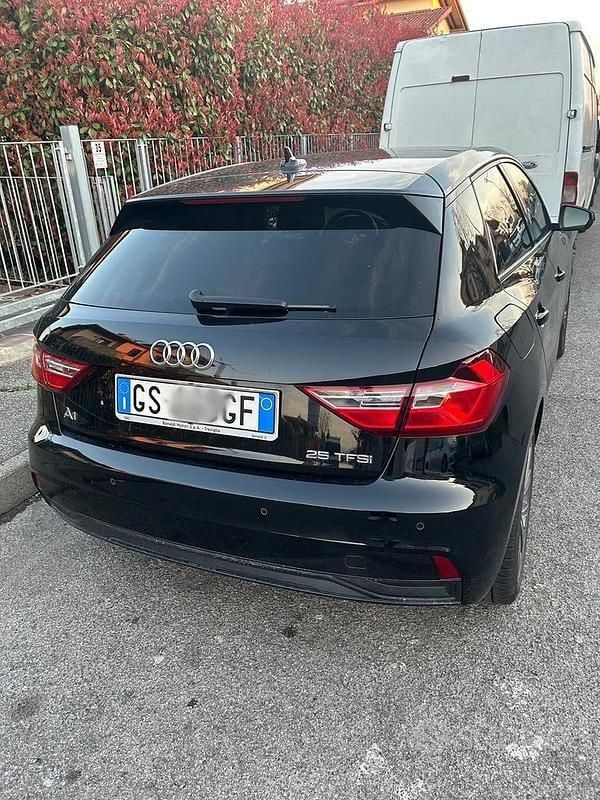 Usata Audi A1 95 CV (69 kW) 2019 Nero Utilitaria