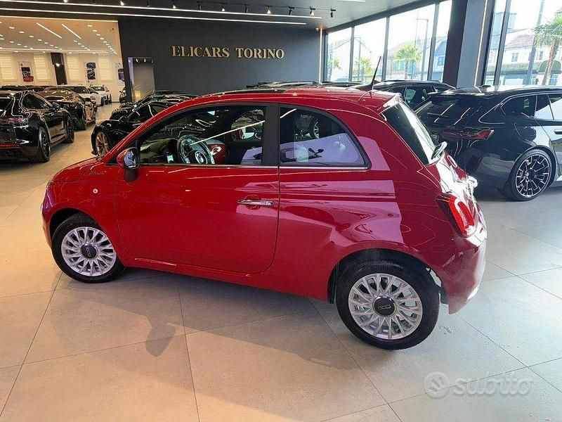 Usata Fiat 500 Dolcevita 70 CV (51 kW) 2023 Rosso metallizzato Utilitaria