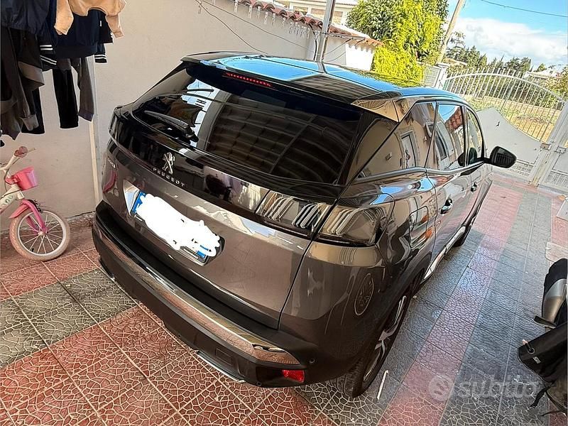 Usata Peugeot 3008 Allure 131 CV (96 kW) 2022 Grigio SUV