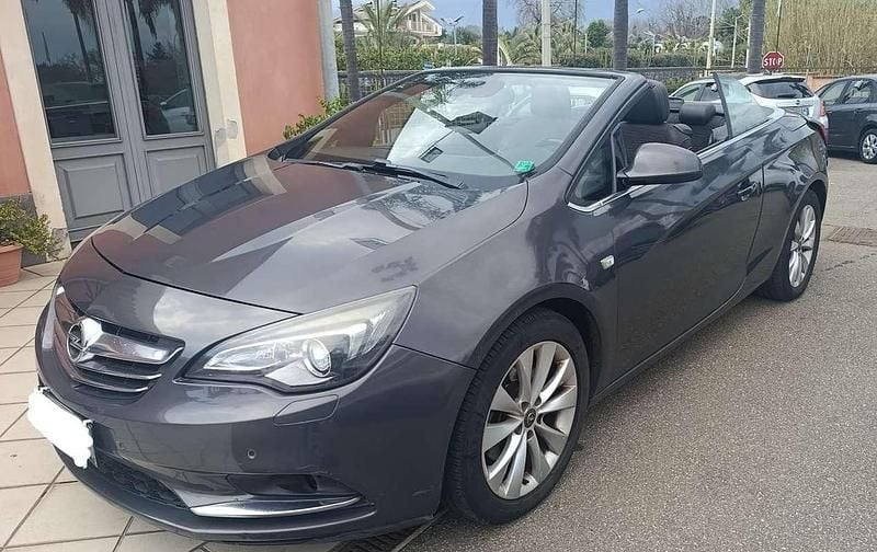 Usata Opel Cascada Cosmo 165 CV (121 kW) 2013 Cabrio