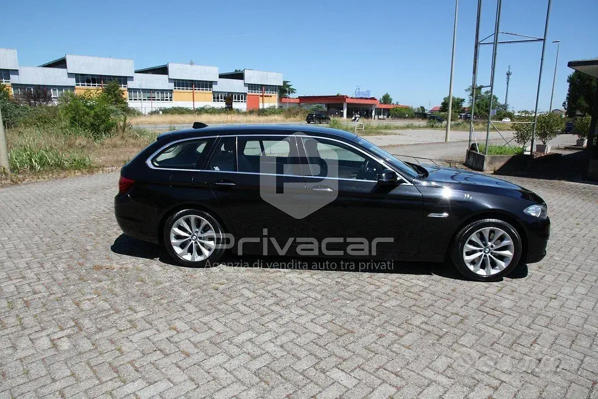 Usata BMW 525 Luxury Line 218 CV (160 kW) 2013 Nero Station wagon
