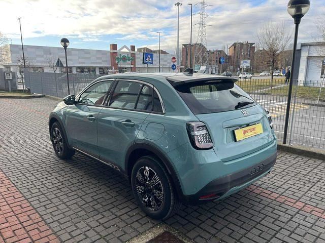 Nuova Fiat 600 Pop 145 CV (106 kW) 2025 Verde Berlina