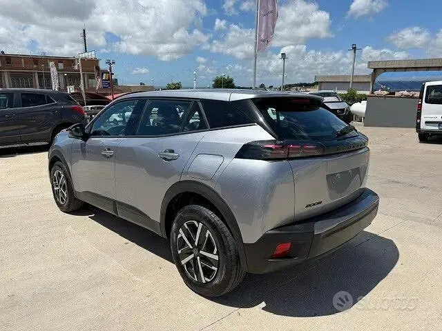 Usata Peugeot 2008 Style 102 CV (75 kW) 2025 Grigio SUV
