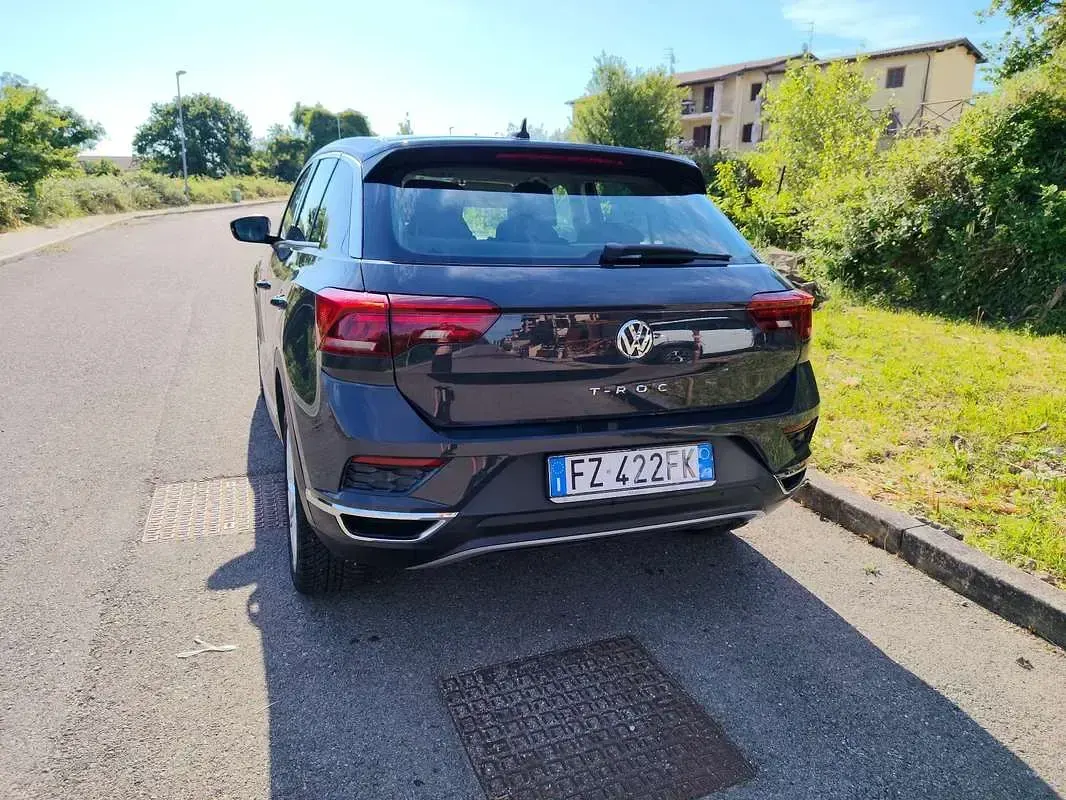 Usata VW T-Roc Advance 116 CV (85 kW) 2019 Grigio SUV