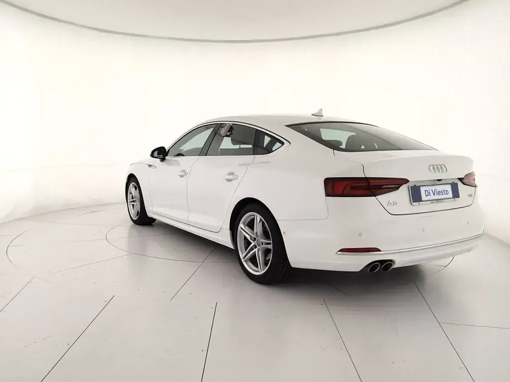 Usata Audi A5 Sportback Sport 190 CV (139 kW) 2018 Bianco Utilitaria