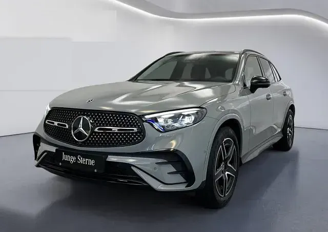 Usata Mercedes GLC220 Premium 197 CV (144 kW) 2025 Grigio pastello SUV