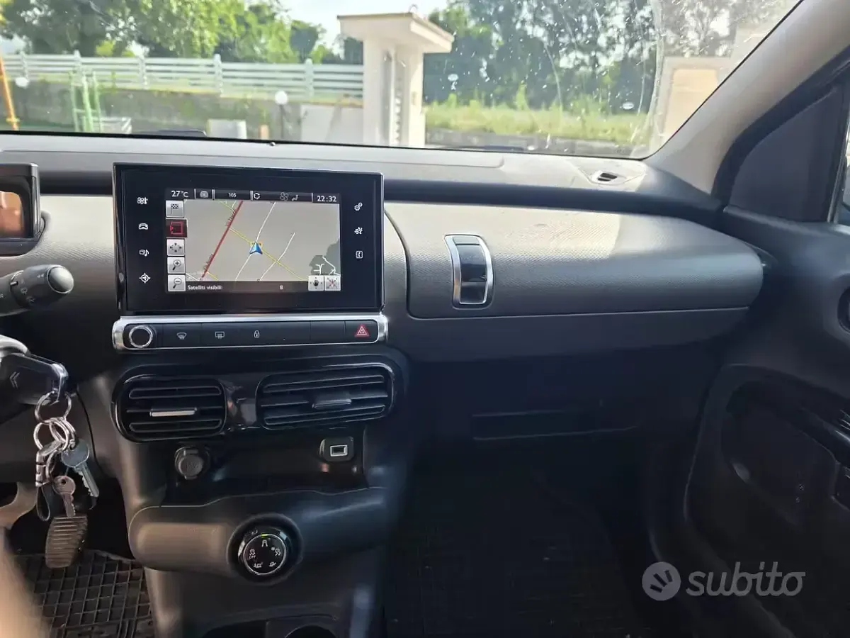 Usata Citroën C4 99 CV (72 kW) 2018 Nero SUV