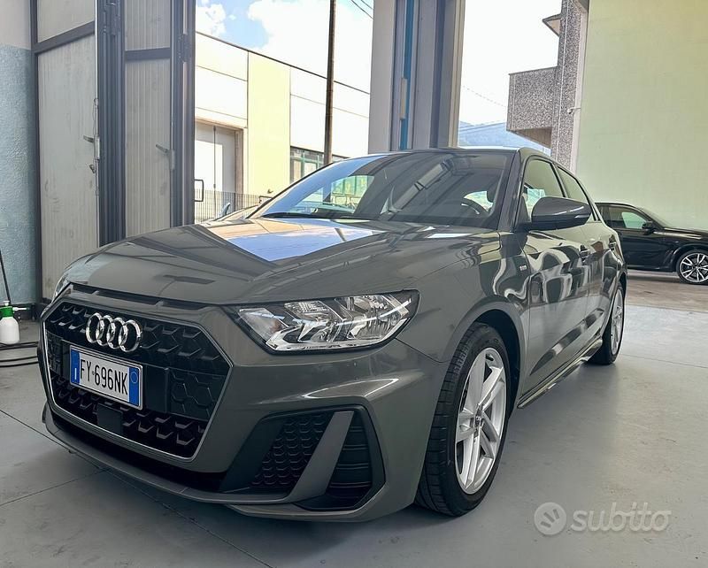 Usata Audi A1 Sportback S-Line 116 CV (85 kW) 2019 Grigio Utilitaria
