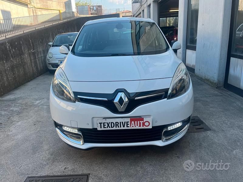 Usata Renault Scénic III 110 CV (80 kW) 2014 Bianco Monovolume