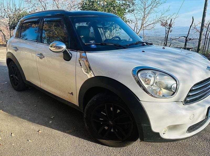 Usata Mini Countryman 110 CV (80 kW) 2011 Bianco SUV