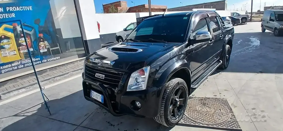 Usata Isuzu D-Max 163 CV (119 kW) 2011 Nero Pick-up