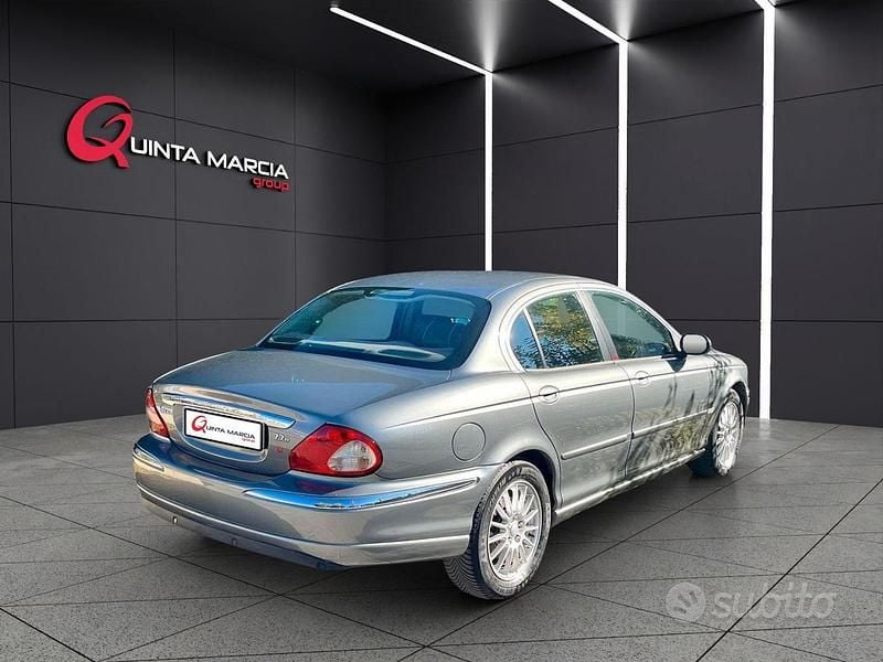 Usata Jaguar X-type Executive 155 CV (114 kW) 2005 Nessuno Berlina