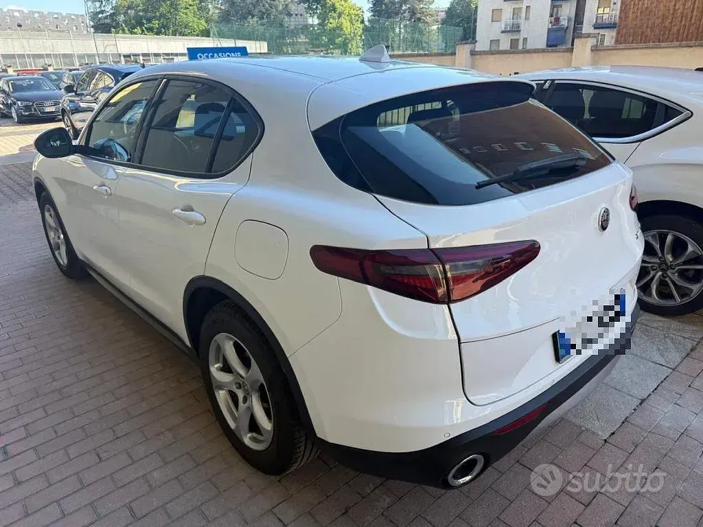 Usata Alfa Romeo Stelvio Business 190 CV (139 kW) 2020 Bianco SUV