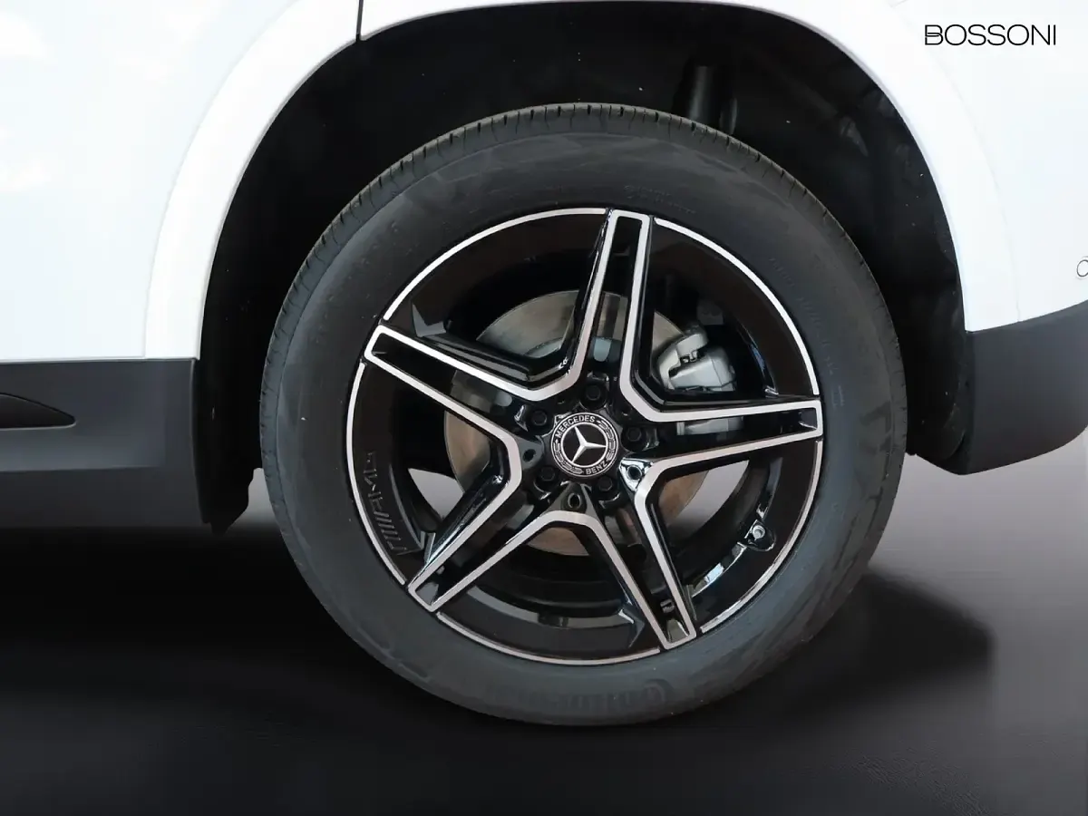 Nuova Mercedes GLA250 AMG line 218 CV (160 kW) 2026 Bianco SUV