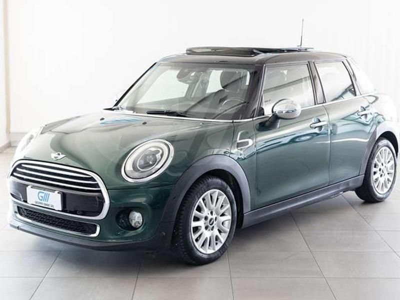 Usata Mini Cooper D 116 CV (85 kW) 2016 Britishreacinggreen Utilitaria