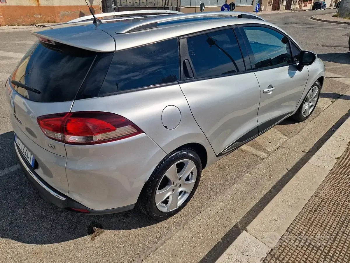 Usata Renault Clio 90 CV (66 kW) 2014 Grigio Station wagon