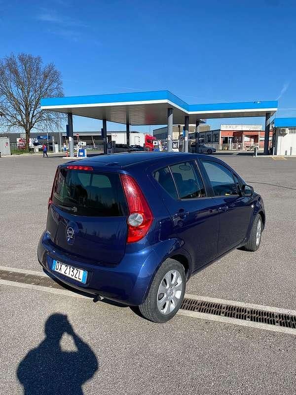 Usata Opel Agila Enjoy 86 CV (63 kW) 2009 Blu/azzurro Utilitaria