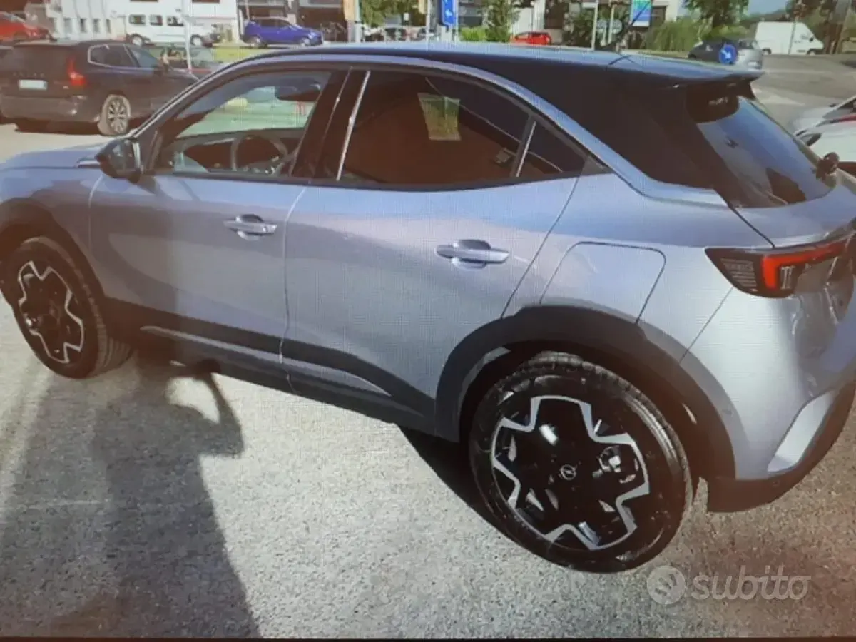 Usata Opel Mokka 131 CV (96 kW) 2024 Grigio SUV